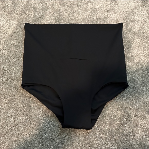 Nyssa FOURTHWEAR POSTPARTUM RECOVERY UNDERWEAR ($39) - Picture 1 of 3